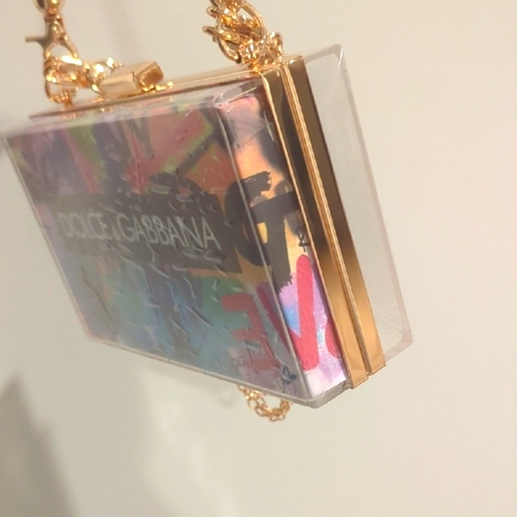 SOLD | Dolce & Gabbana 🌈 Upcycled Paper Shopping Bag Novelty Clutch (Rare) - Picture 8 of 10